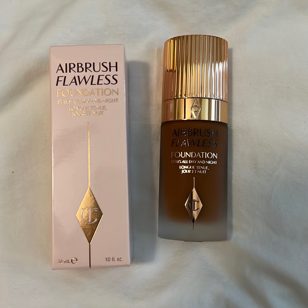 Airbrush Flawless Foundation - Charlotte Tilbury